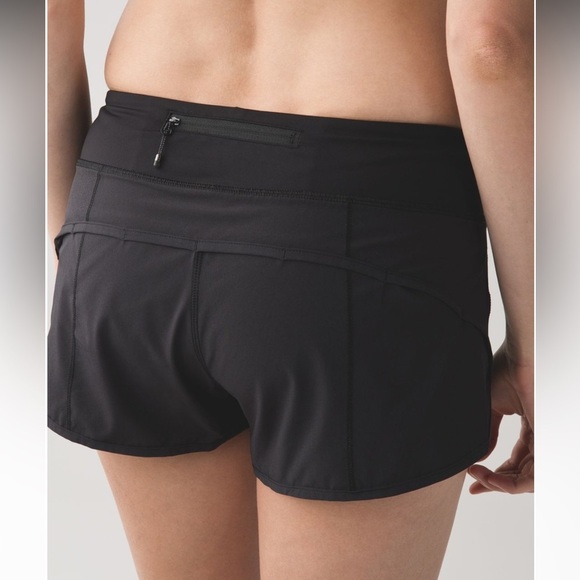 Lululemon Speed Short *4-way Stretch 2.5" in Black, Size 10 W7578S - Picture 3 of 10